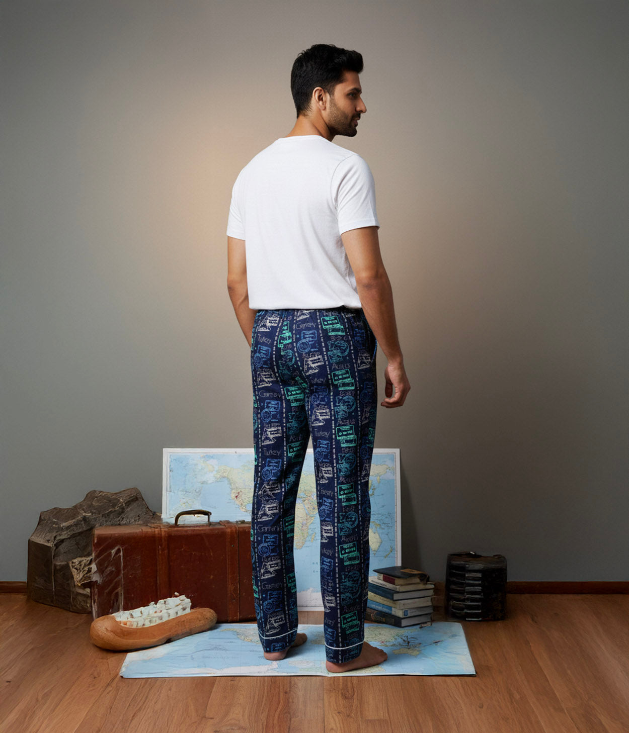 Wanderlove Navy Printed Mens Pyjama