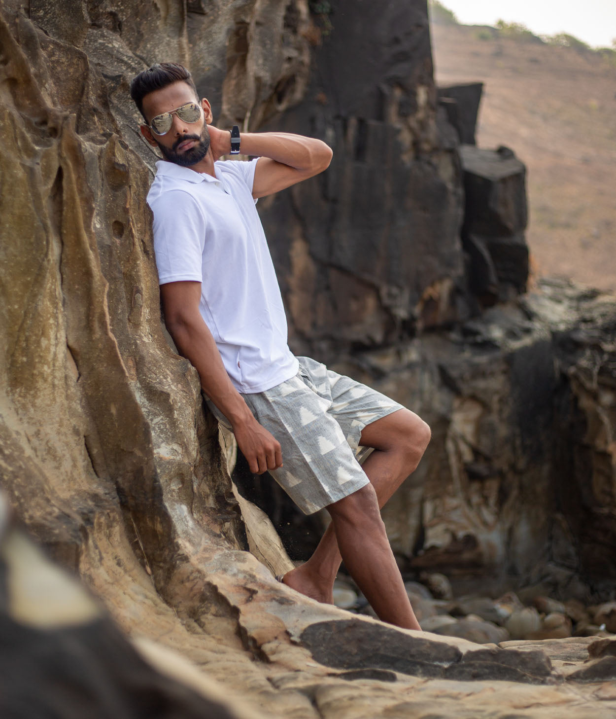 Grey-White Triangles Ikat Mens Shorts