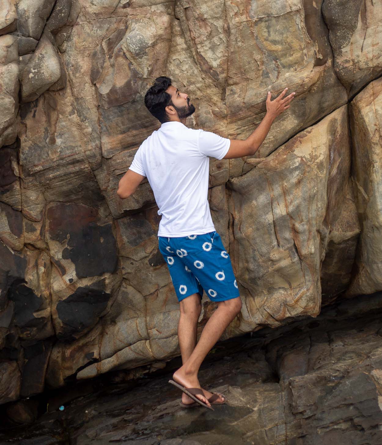 Teal-White Circles Ikat Mens Shorts